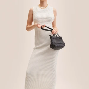 Klänning  - Drömmigt klänning från mango som bara är testad 