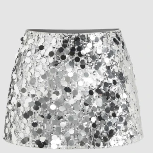 Glitter kjol🫶🏻 - Aldrig använd glitter kjol💗köpte för 500