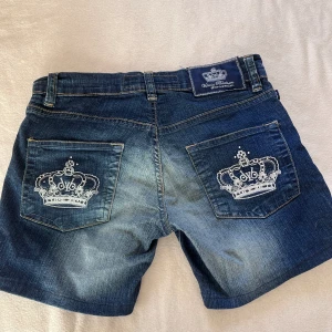 Victoria brekham shorts❤️ - Ett par ass snygga Victoria brekham shorts sorlek är 38/36 typ❤️