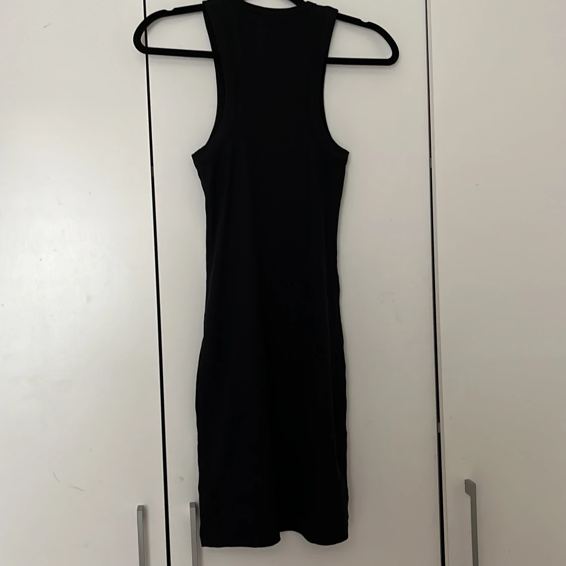 Svart sommarklänning  - 90