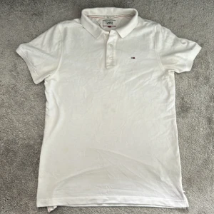 Tommy Hilfiger Piké - Väldigt bra skick Använd 1-2 ggr