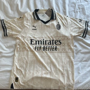 Milan T-shirt  - Helt ny Milan T-shirt, perfekt inför sommaren 