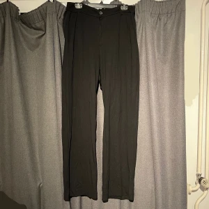 Svarta mjukisbyxor - Mjukisbyxor, väldigt sköna och loose fitting