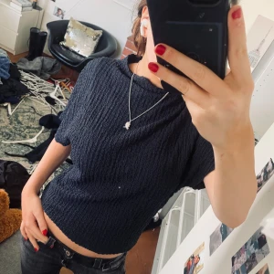 Zara tröja  - Marinblå zara tröja i ny skick✨