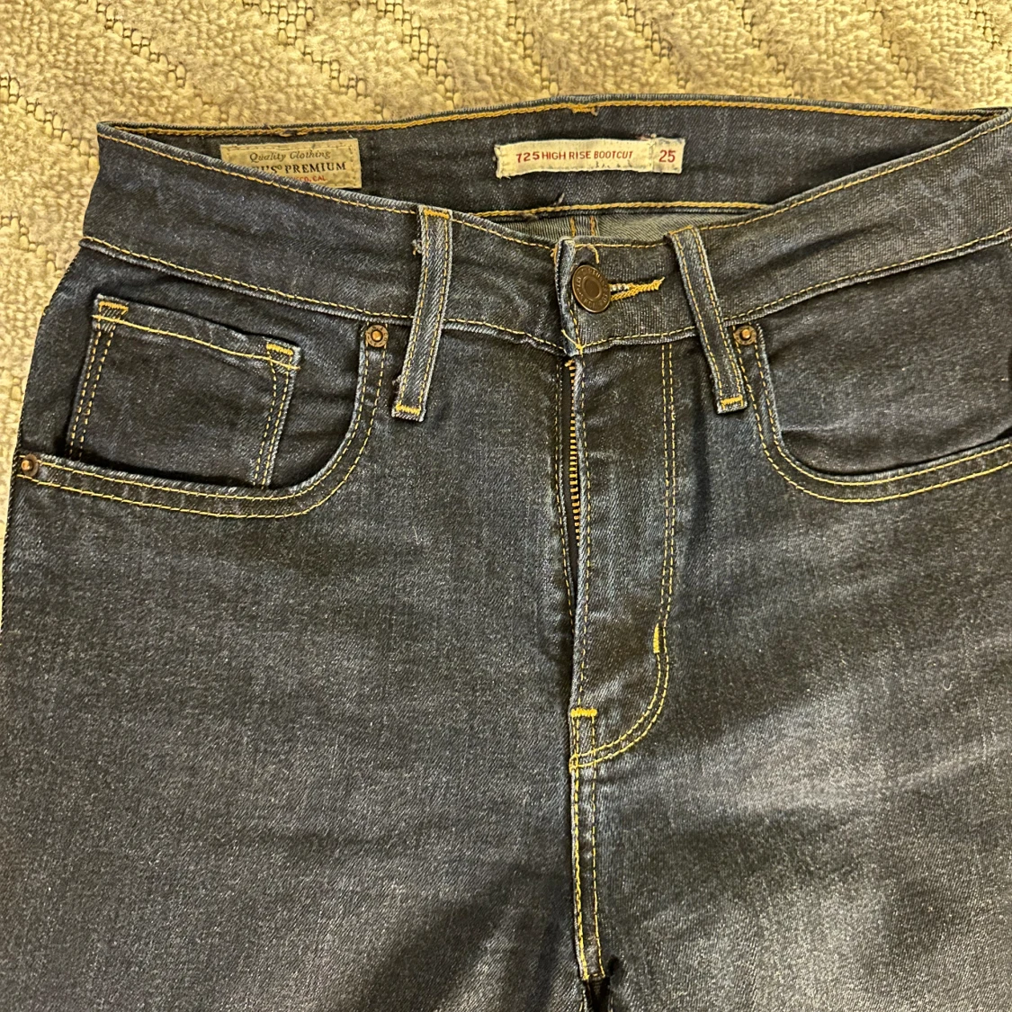 Levis 725 bootcut jeans - 92