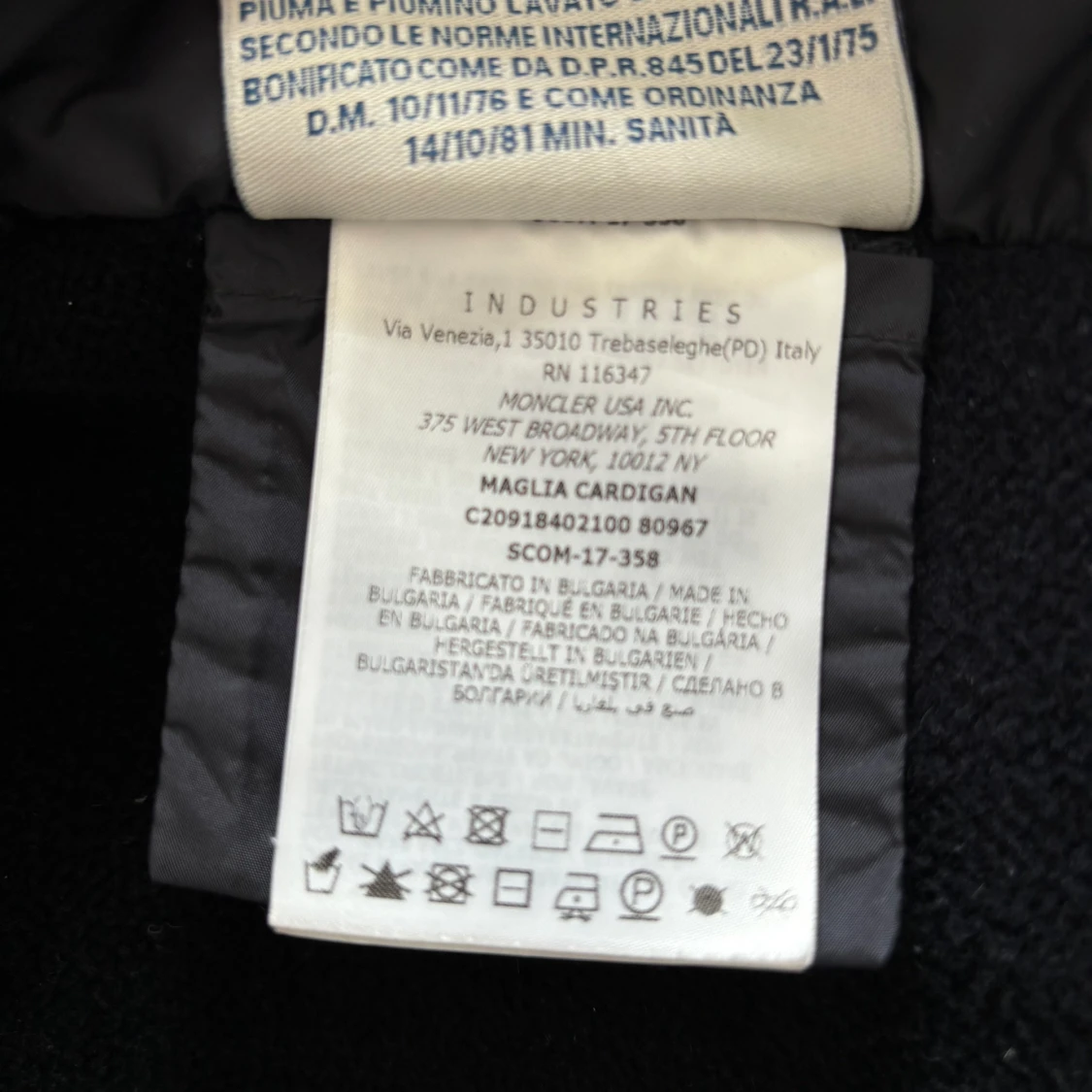 Moncler Cardigan - 92