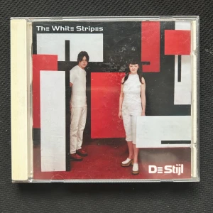De stijl the white stripes CD - några skråmor finns på skivan, men den är test spelad och spelbar 