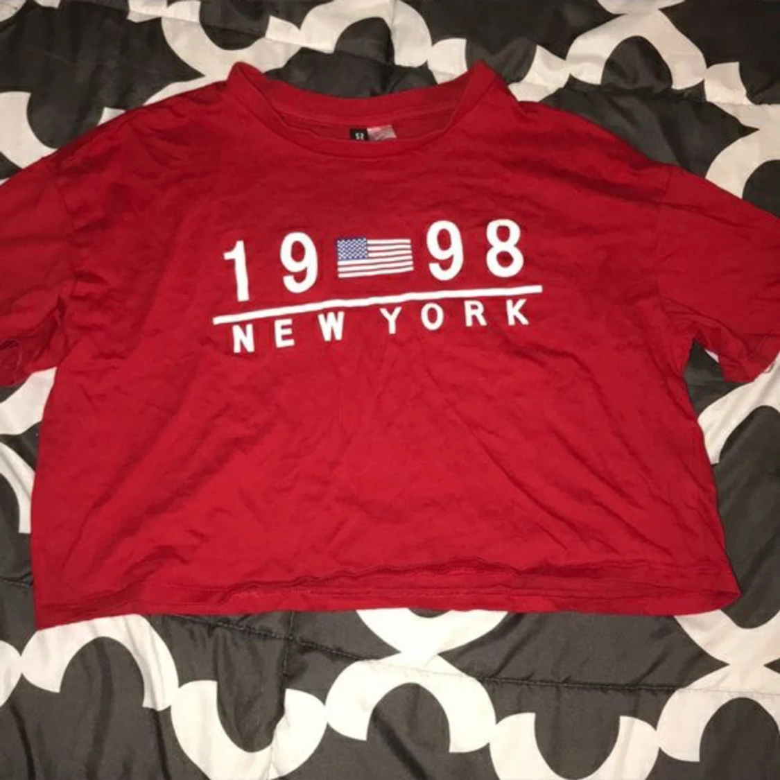 Säljer magtröja! - 90