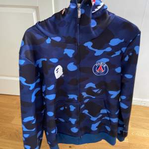 Bape/psg zip hoodie Storlek S