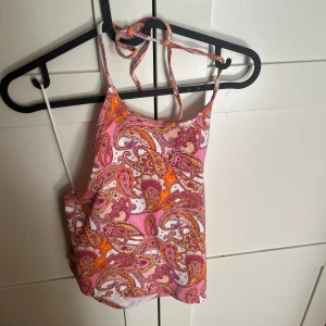 Topp - Topp från bikbok kommer inte till användning 