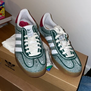  Sean Wotherspoon x Adidas - Helt nya Sean Wotherspoon x Adidas  Storlek us 8,5