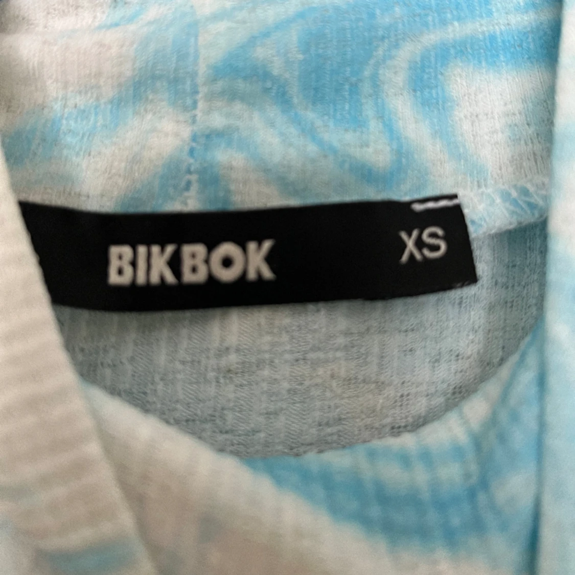 Blå vit partytopp - 90