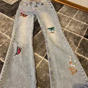 Jeans  - Bara använd 3 gånger 