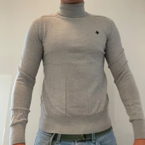 Morris Polo - Morris polo i storlek S Mycket bra skick, knappt använd