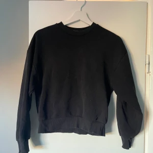 Tjock tröja - Mycket använd, ganska bra skick