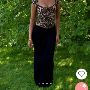 Långkjol - Jätte skön långkjol från Nelly, använd ett fåtal gånger💕storlek l-xl