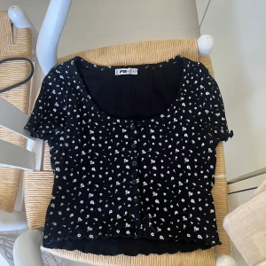 Gullig topp - Supergullig topp från new yorker 🏄‍♀️🏝️