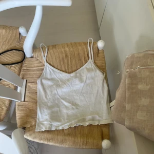 Gulligt linne - Ett superfint linne från brandy melville🏝️🏄‍♀️