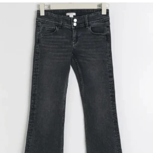 Gina Young jeans  - Säljer dessa jeans från Gina då dom tyvärr inte kommer till användning längre❤️skriv för fler bilder❤️