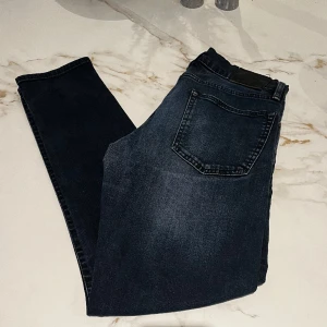 Ralph lauren jeans  - Tja säljer ett par sjukt feta Ralph lauren jeans  W31 L32 Tveka inte på att höra av dig vid minsta lilla fråga eller fundering så svarar vi!