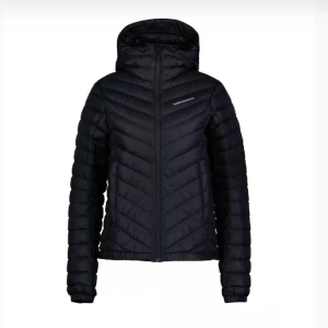 Peak performance jacka - Felfri peak performance jacka, tunn men ändå varm. storlek Xs men passar även S