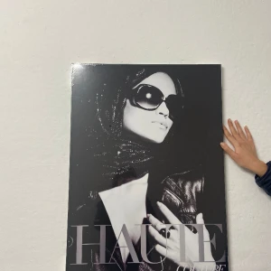 Tavla - Oöppnad tavla som är inplastad, om fler bilder önskas är det bara att skriva!  Vid snabb affär kan pris diskuteras!