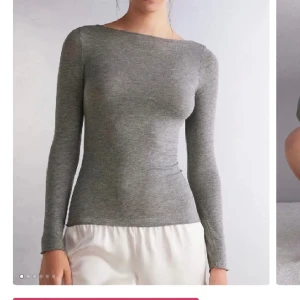 intimissimi tröja - säljer min gråa intimissimi tröja. använda inte mycket❤️ nypris 449kr
