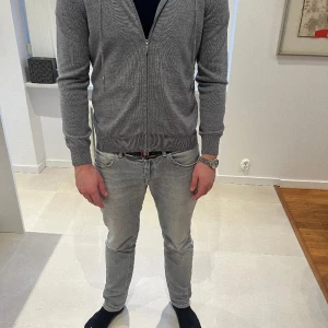 Gran sasso strl 48  - Aldrig använd helt ny 