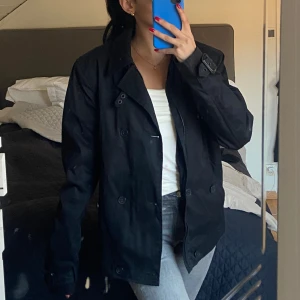 Svart kappa från H&M - Kappa från H&M