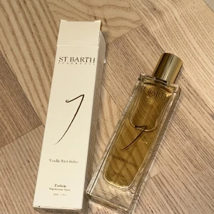 Parfym  - Vanilj Parfym - Vanille West Indies - St. Barth Fragrance. Aldrig använd 50ml.  Köpt för 1500kr