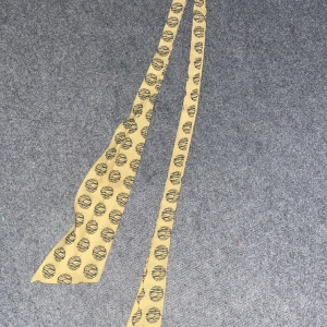 Måneskin scarf - Köpt från official merch. Använd en gång. 