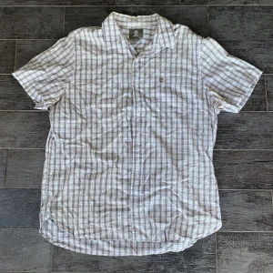 Timberland Skjorta - Skjorta från timberland i bra skick, bara väldigt skrynklig just nu…