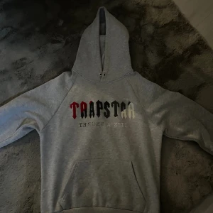 Trapstar  - Fin trapstar hoodie