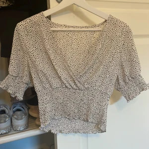 As snygg pricking topp! - Så fin topp! Tryck på köp nu! Pris kan diskuteras ❤️❤️