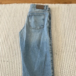 Ljusblå jeans från just junkies  - -Fina jeans från just junkies, aldrig använda så skicket är så gott som nytt! -Säljes pga fel storlek för min del -nypris 899 
