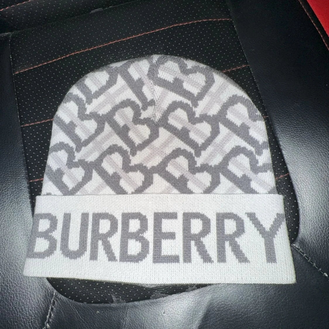 Burberry Mössa