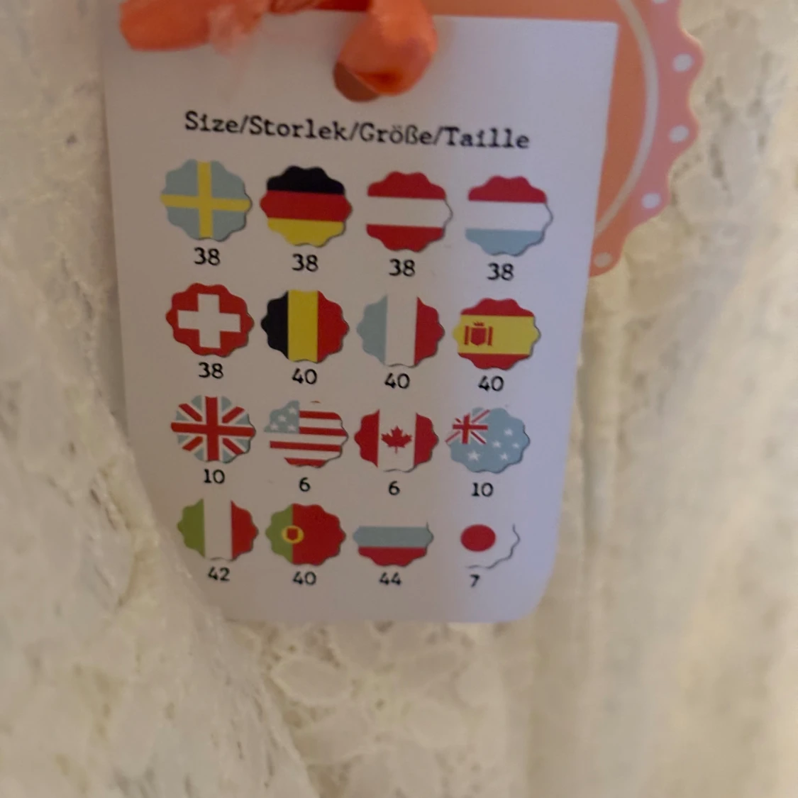 Vit spets klänning  - 91