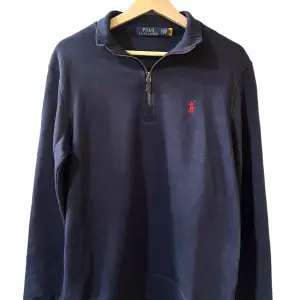 Navy Ralph lauren quarter zip i mycket  bra skick, storlek S