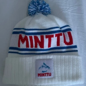 Minttu mössa - Helt ny minttu mössa