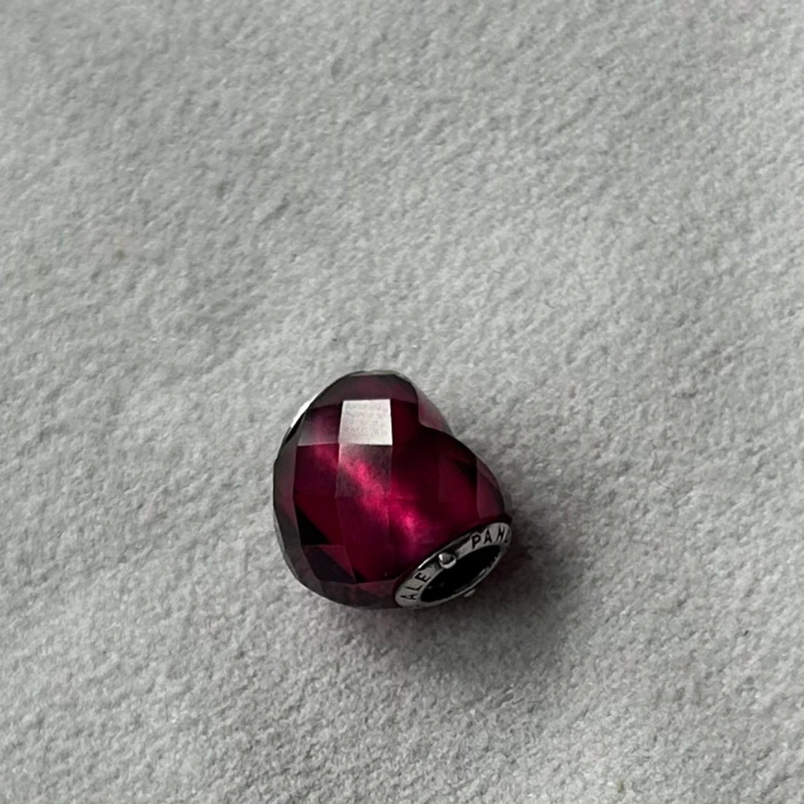 Pandora berlock hjärta  - 92