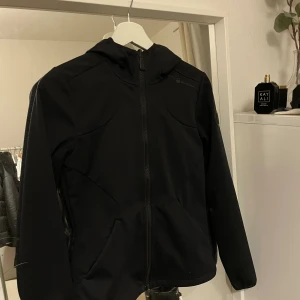 Sailracing jacka XS - Sailracing jacka XS använd fåtal gånger 