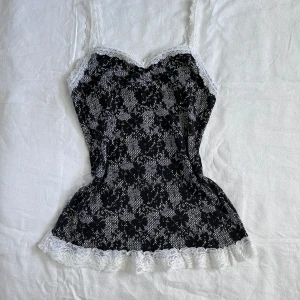 Linne - Söt spelstopp  Står att det är storlek L men den passar till xs-m