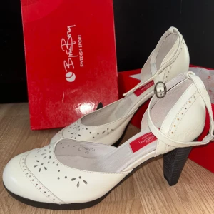 Pumps Björn Borg - Passar perfekt till studenten!