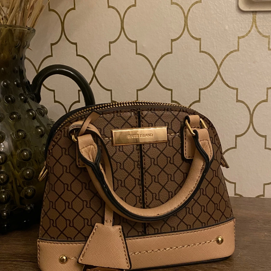 River island liten handväska 