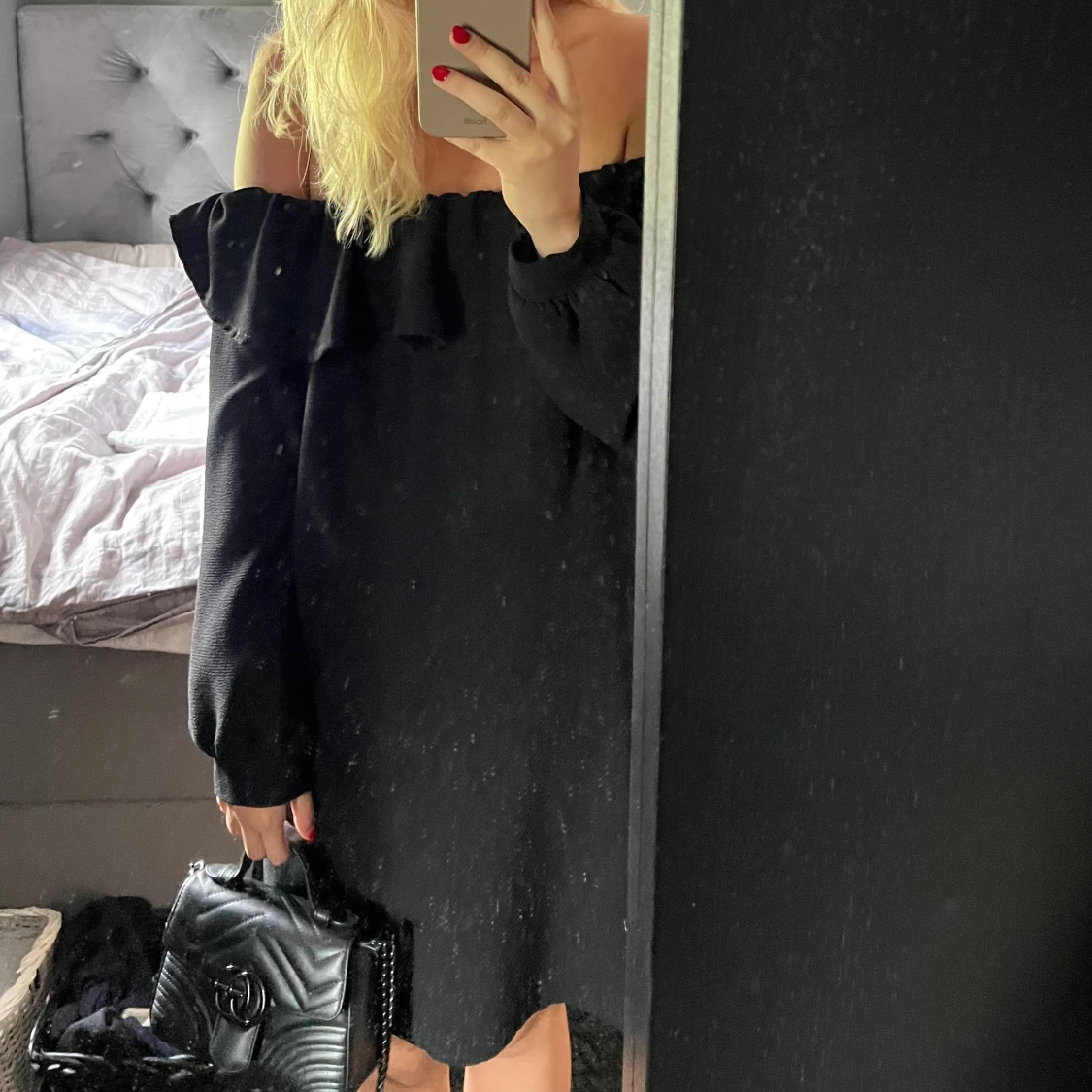 Offshoulder klänning  - 90