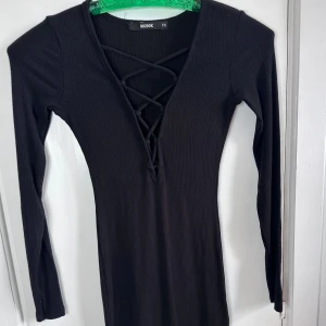 Klänning BikBok - Klänning från BikBok storlek XS. Den är i fint skick, köpt begagnad och har aldrig använd den själv. 