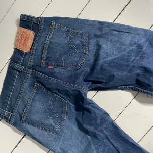 Fina Levis jeans Storlek w30 L32 - s  Bootcut