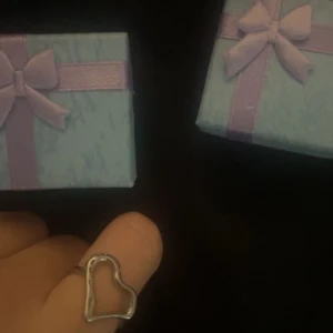 olympia ring  - säljer denna olympia ring i silver 💗 köpte för 90kr och kommer att sälja för 70kr eftersom att den endast är testad 💗