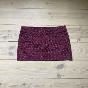 Lågmidjad kjol - Supergullig jeanskjol till sommaren! Strl 36/S