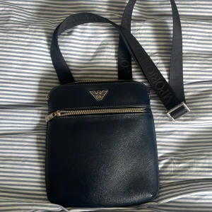 Armani väska - Armani väska